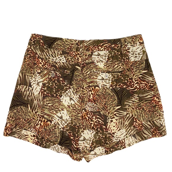 W By Worth Jungle Animal Print Silk Shorts Women’s size 8 Safari Leopard Theme - Picture 2 of 6